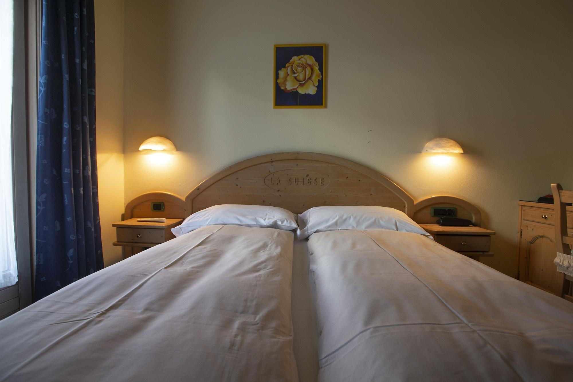 ליביניו Hotel "La Suisse" מראה חיצוני תמונה