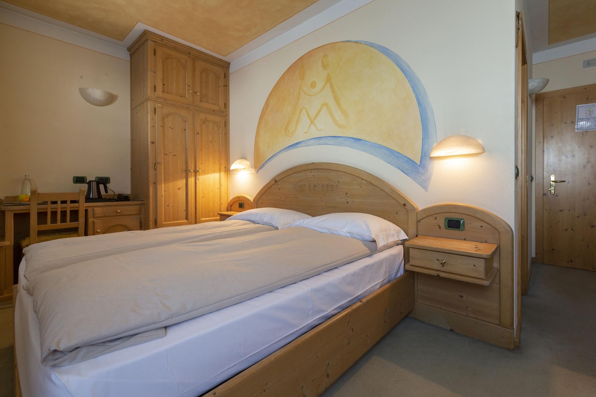 ליביניו Hotel "La Suisse" מראה חיצוני תמונה