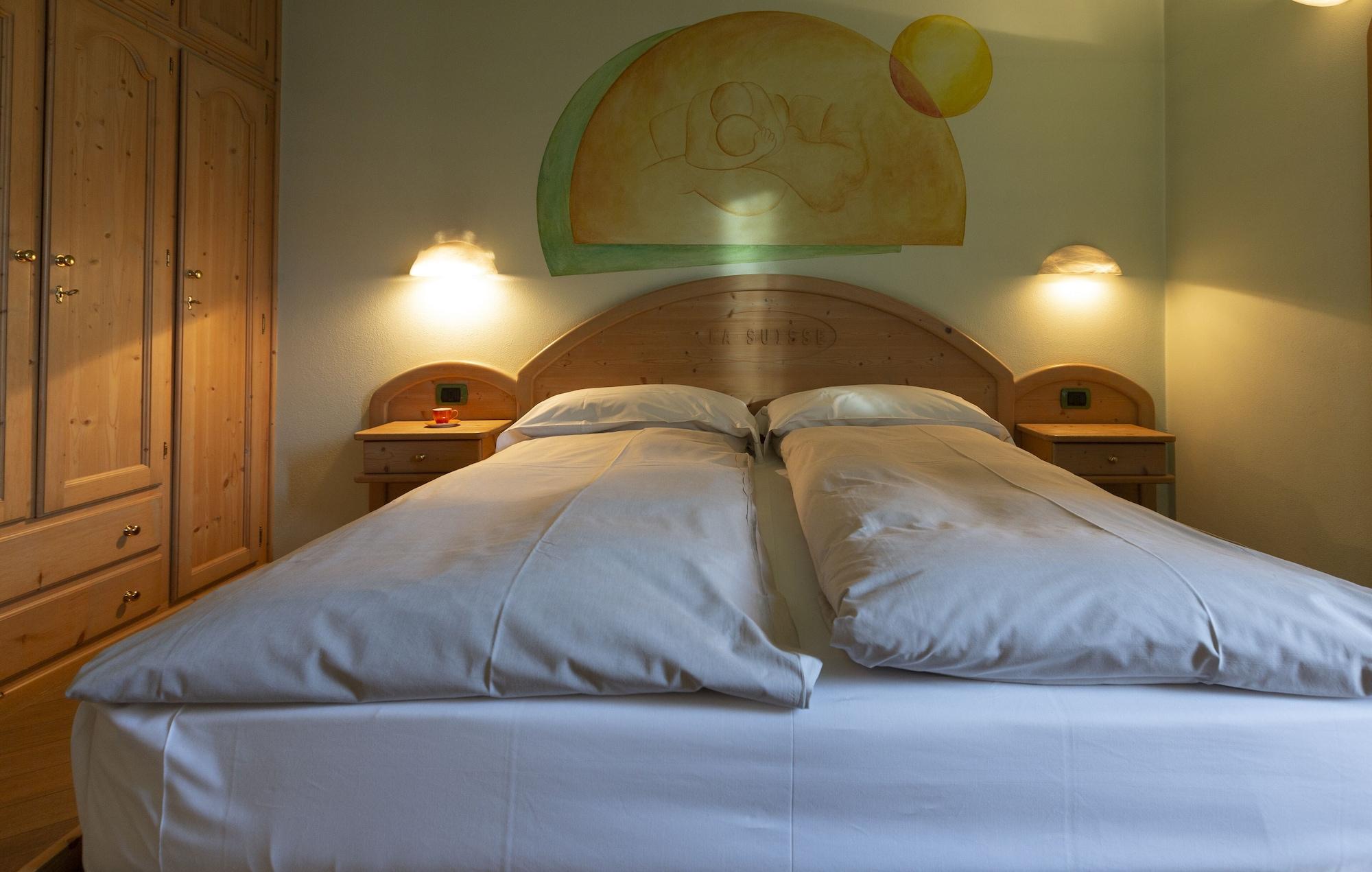ליביניו Hotel "La Suisse" מראה חיצוני תמונה