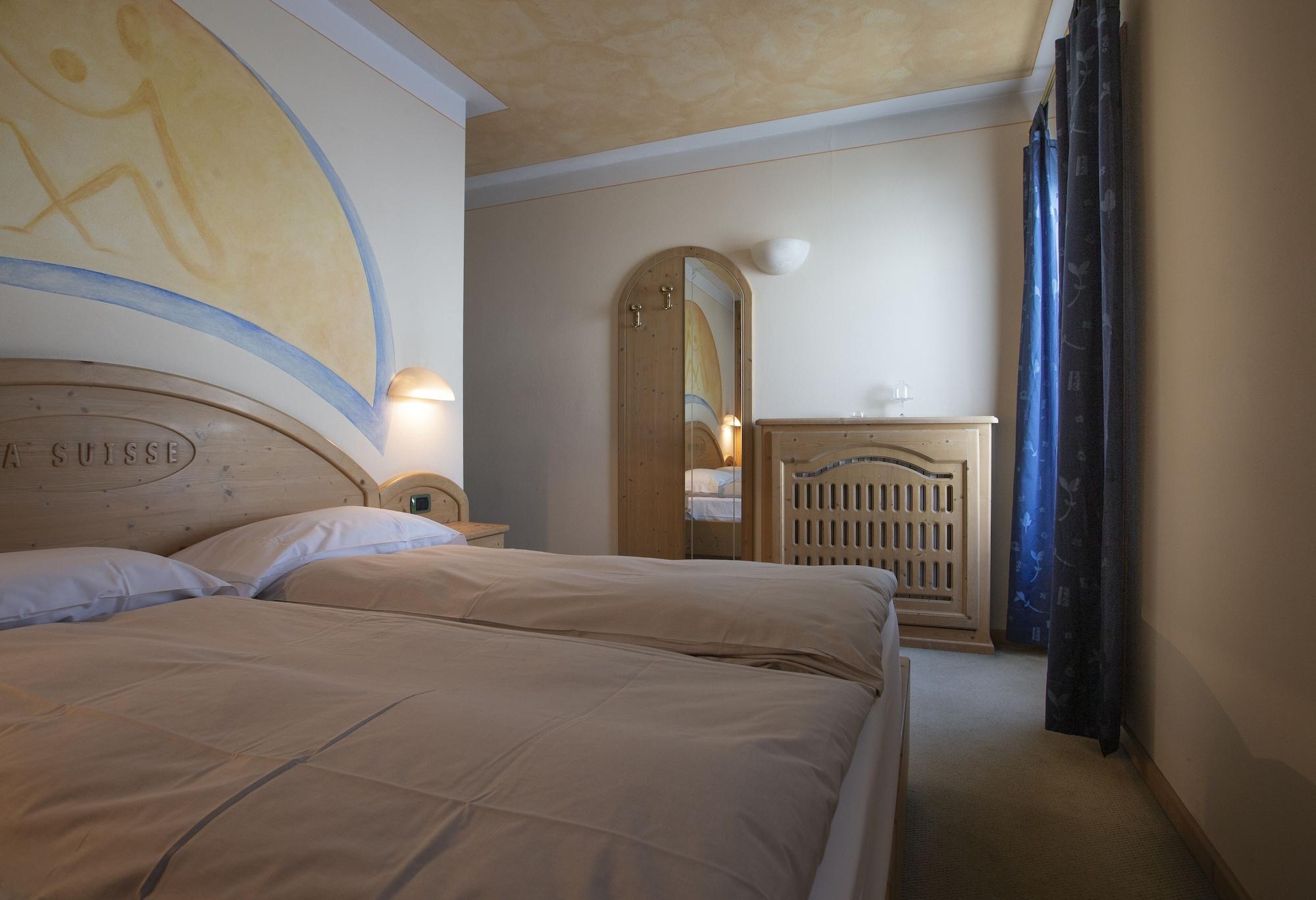 ליביניו Hotel "La Suisse" מראה חיצוני תמונה
