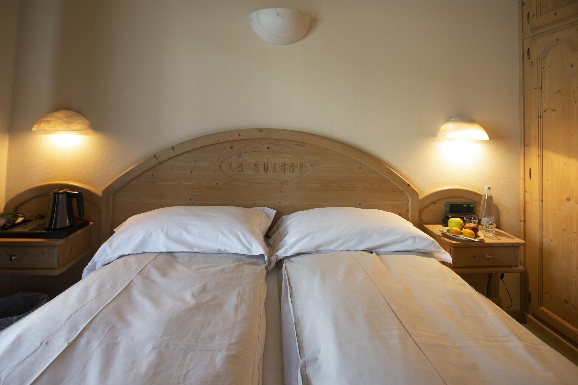 ליביניו Hotel "La Suisse" מראה חיצוני תמונה