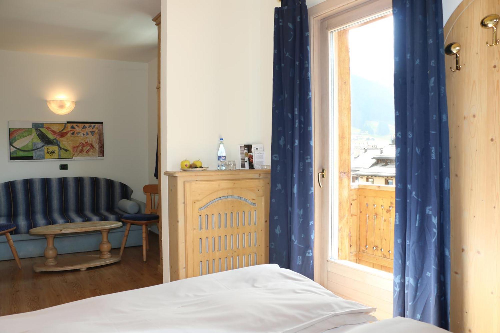 ליביניו Hotel "La Suisse" מראה חיצוני תמונה