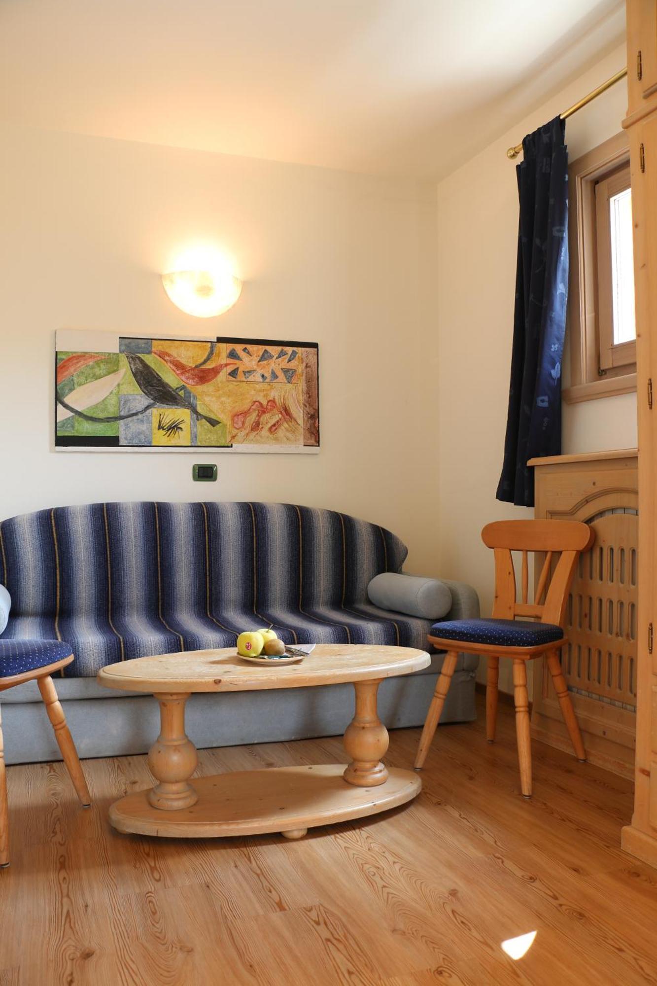 ליביניו Hotel "La Suisse" מראה חיצוני תמונה