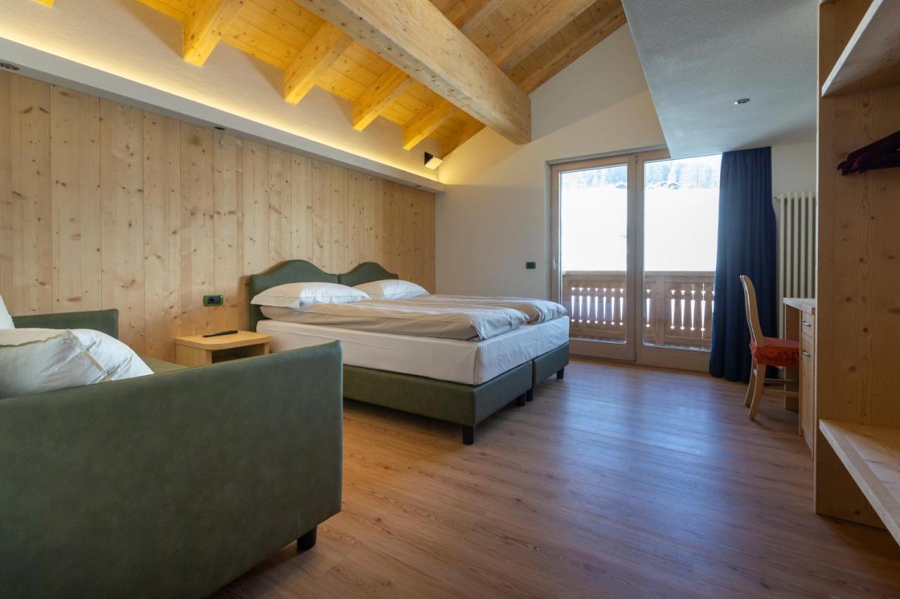 ליביניו Hotel "La Suisse" מראה חיצוני תמונה